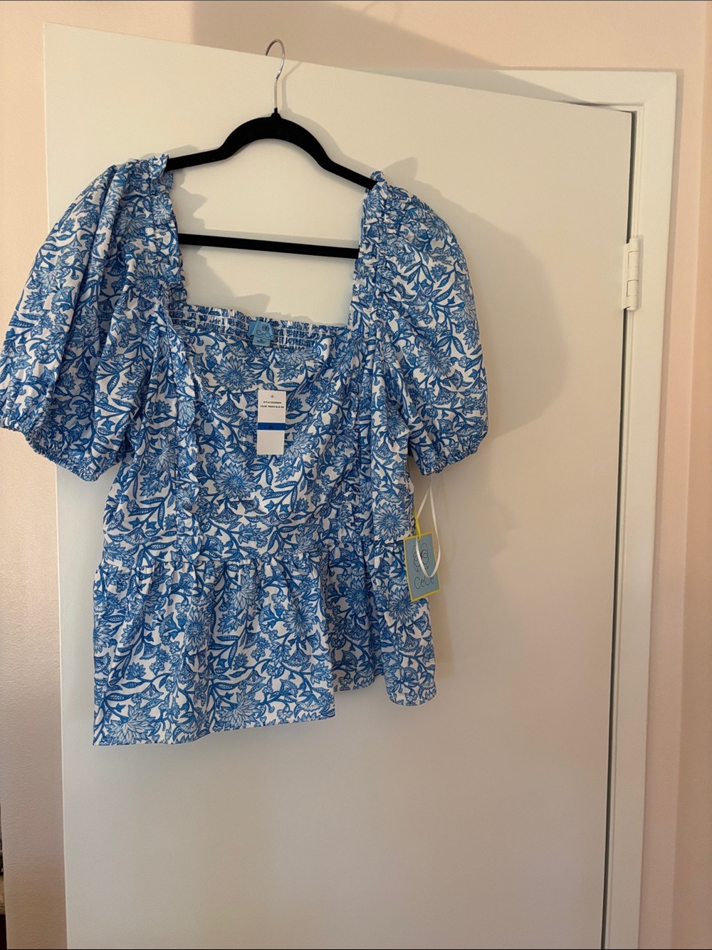 CeCe White and Blue Floral Puff-Sleeve Peplum Blouse